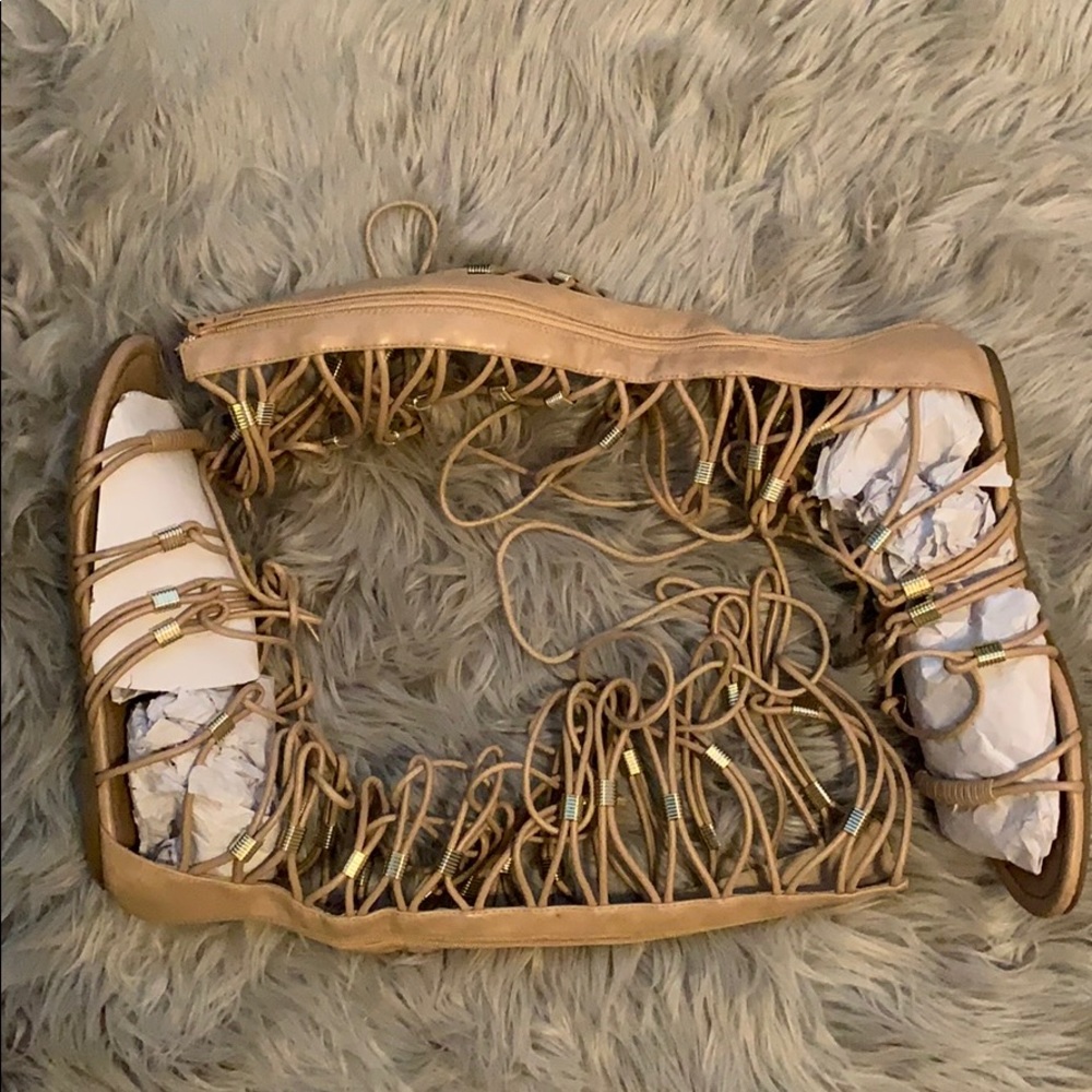 Vigo Fiore gladiator tan sandals